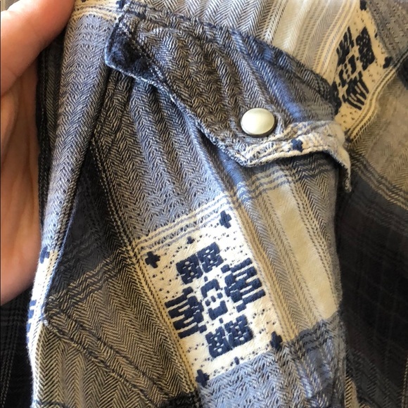 Flannel - Picture 3 of 3